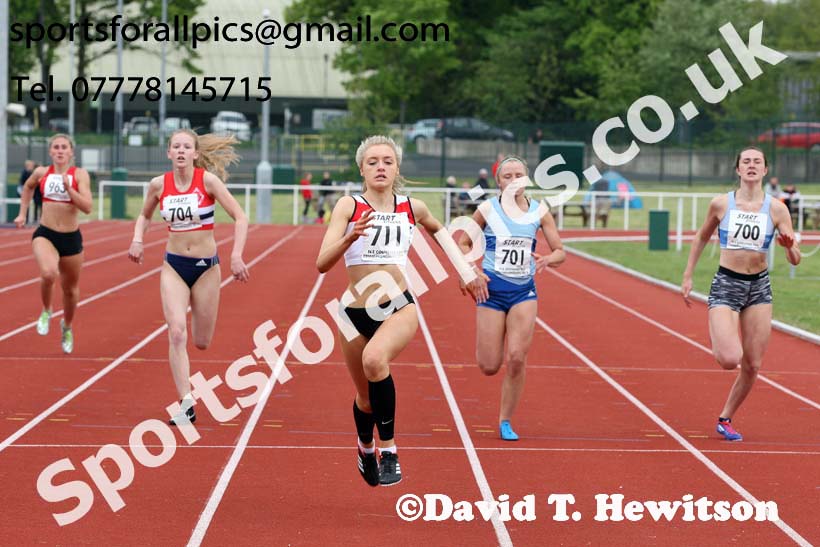 Womens under-20s 200 metres, North Eastern Track and Fields Champs., Middlesbrough. Photo: David T. Hewitson/Sports for All Pics